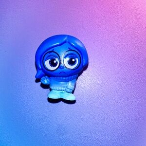 sadness (inside out) ~ exclusive — disney doorables: christmas advent